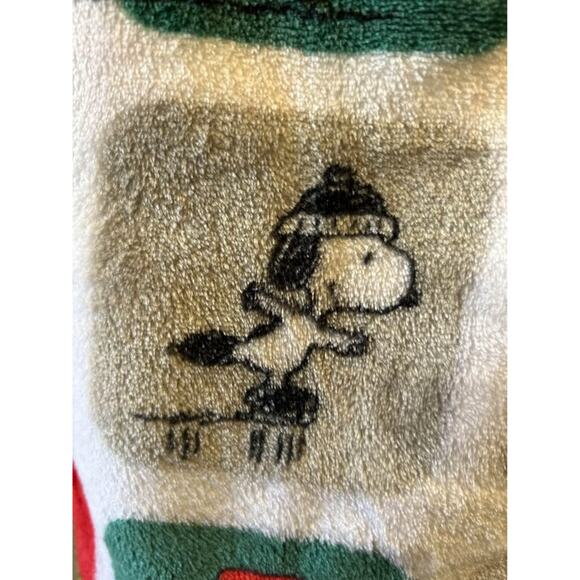 Peanuts Snoopy Throw / Blanket - Squares of Joy - BRAND NEW - Picture 7 of 9